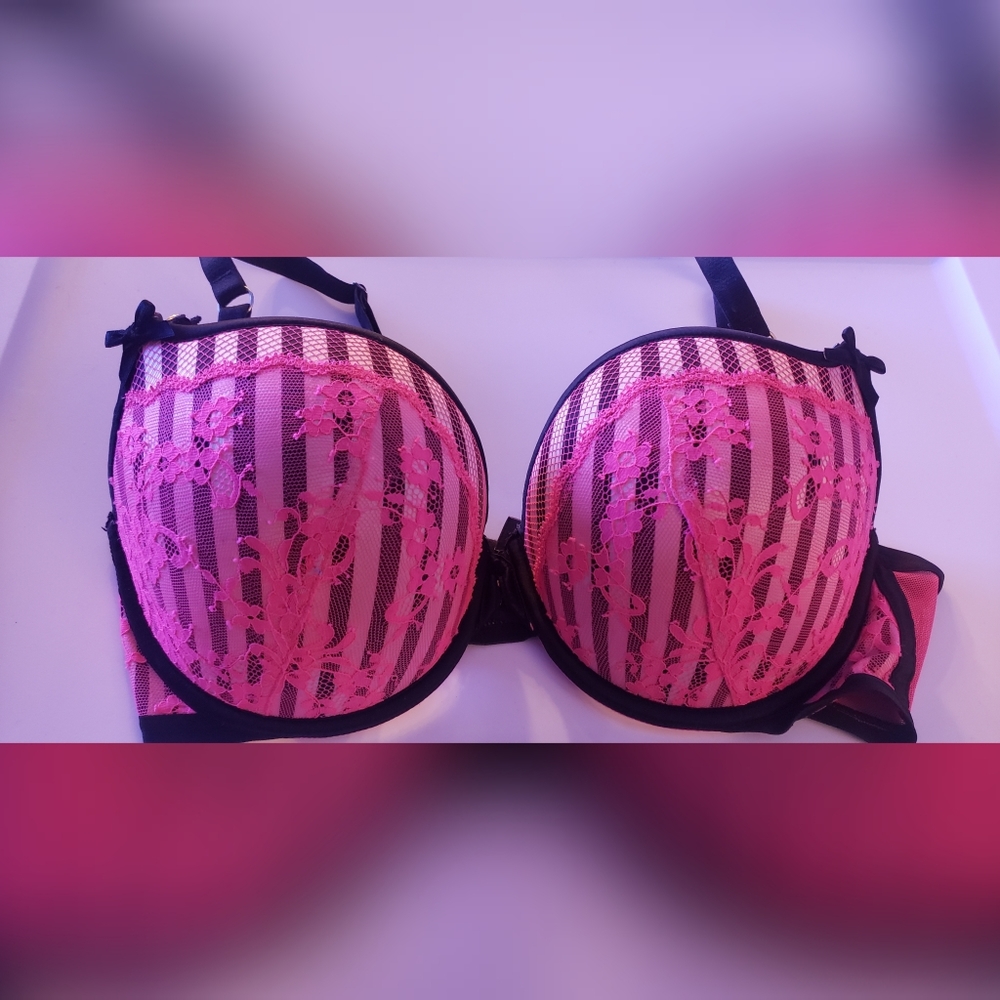 Victorias Secret Very Sexy padded demi
